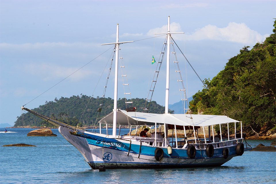 ilha-grande-lago-azul