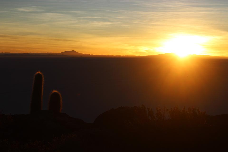 lever,soleil,isla incahuasi,salar d'uyuni