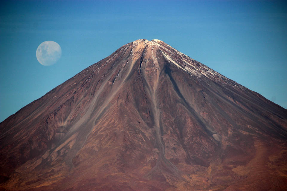 atacama-volcan-lune