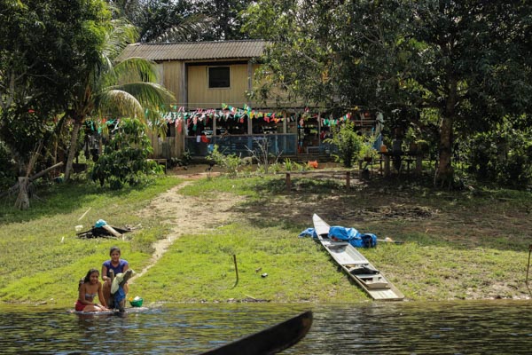 casa-nativa-amazonie