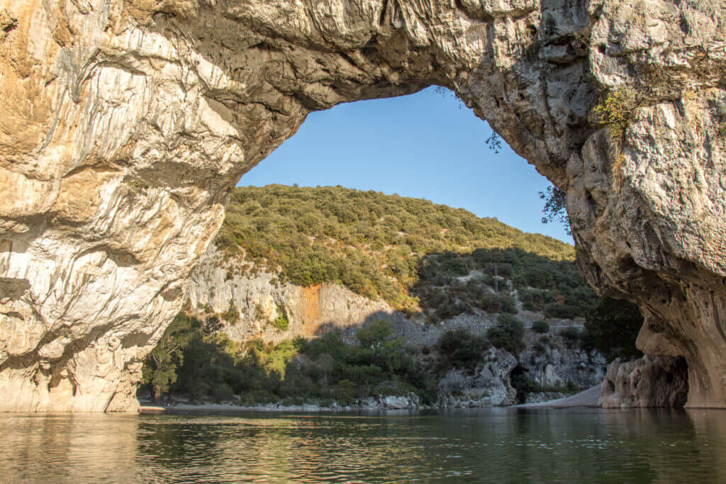 Photo de l'arche de Pont d'Arc en Ardèche