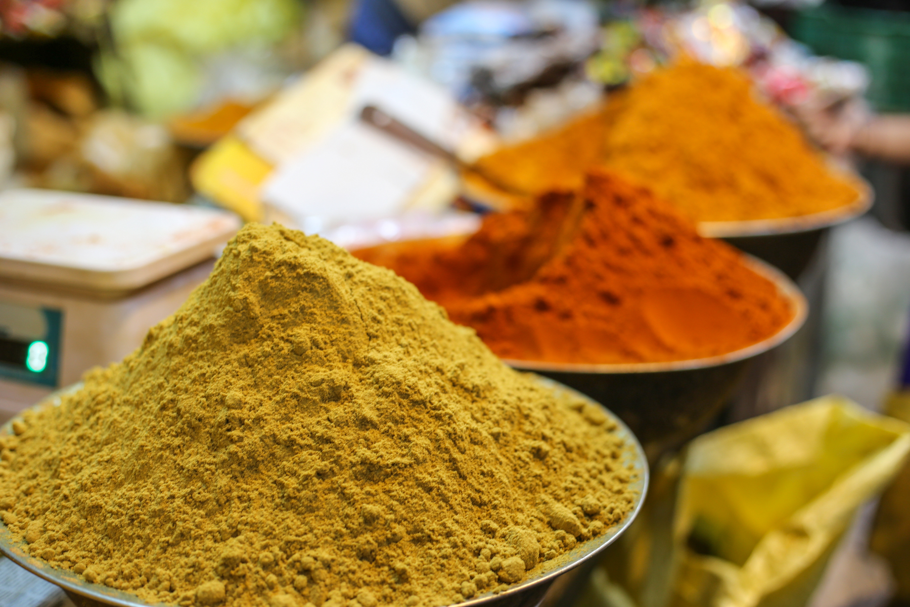 Inde-marché-pondichery-goubert-market-épices