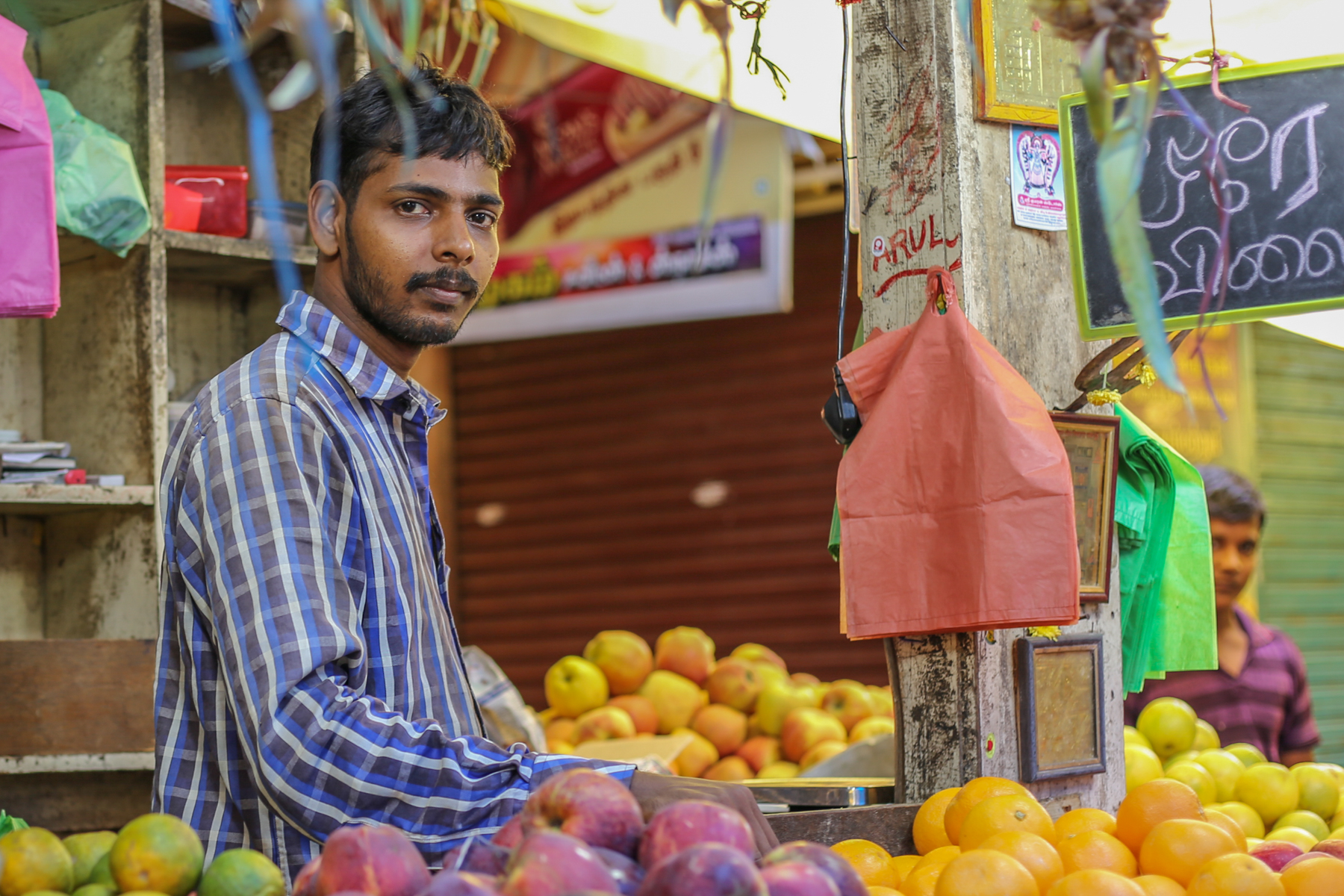 Inde-marché-vendeurs-pondichery-goubert-market