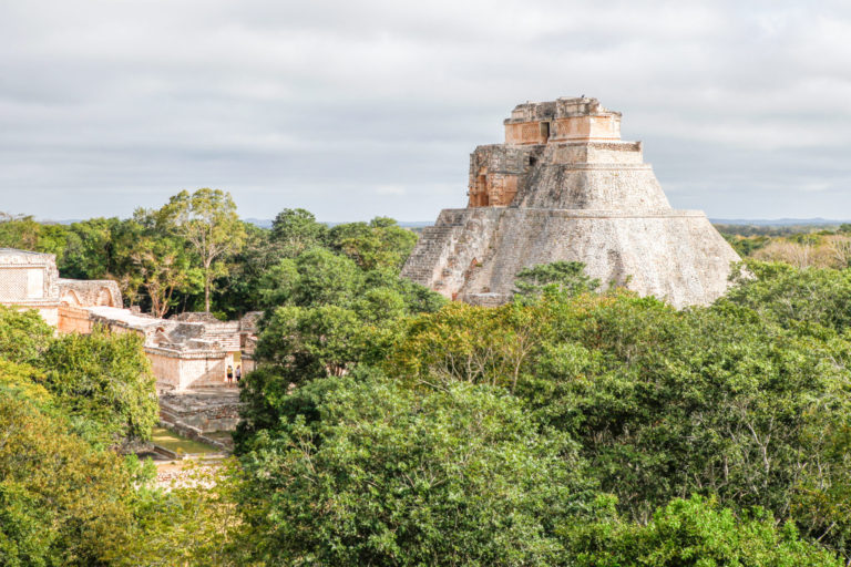 mexique-uxmal-ruines-maya-yucatan
