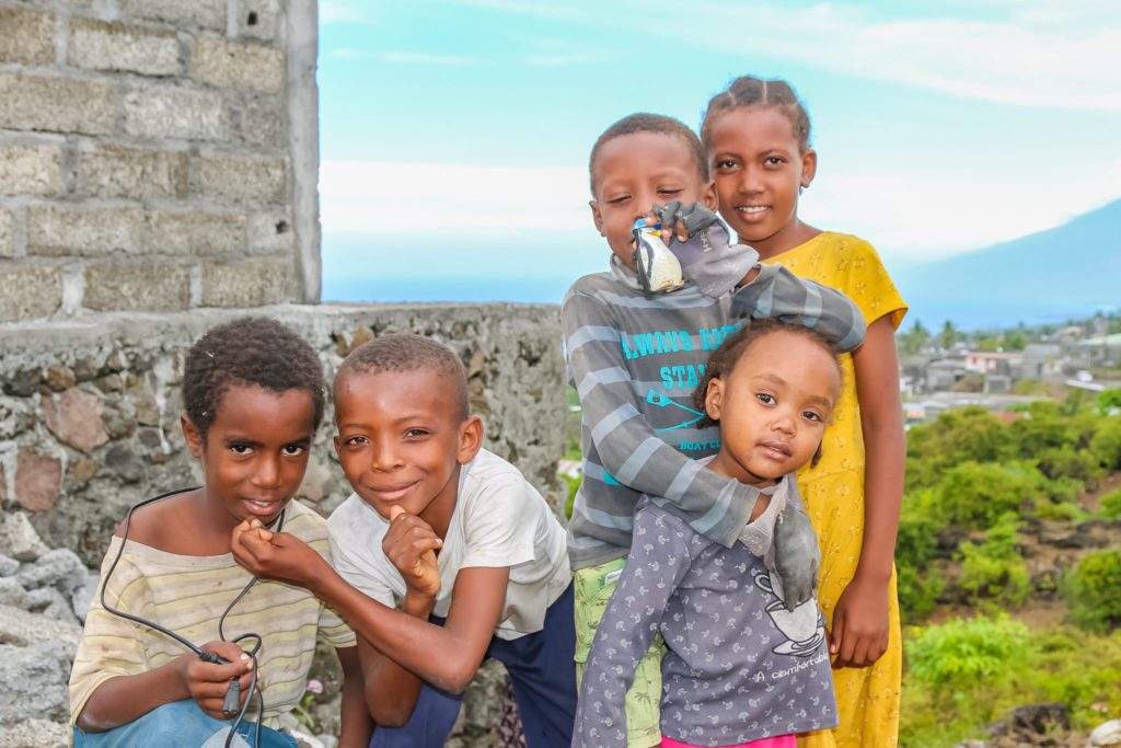 comores-locaux-madagascar-voyage-rencontre