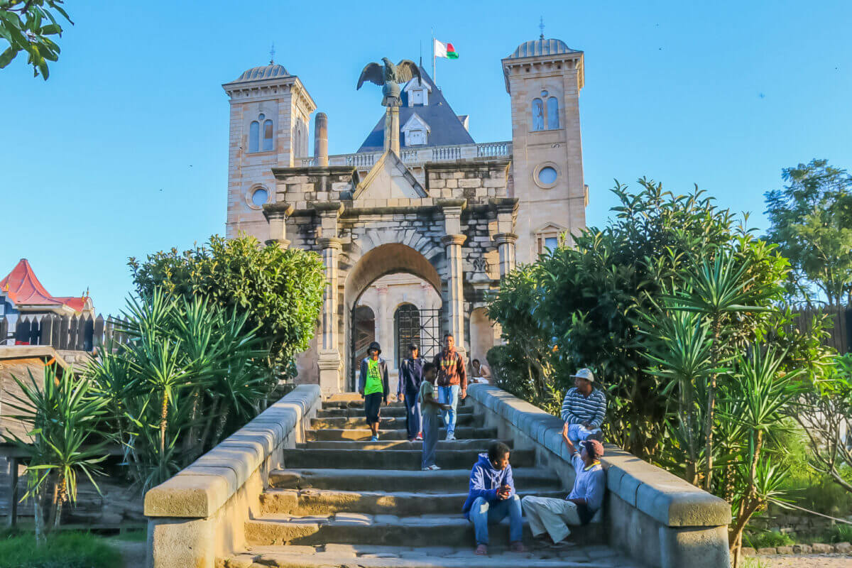 eglise-tana-madagascar-antananarivo