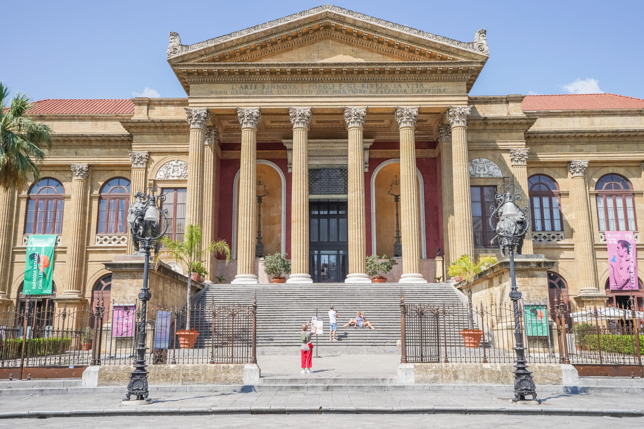 teatro-massivo-palerme-sicile-italie