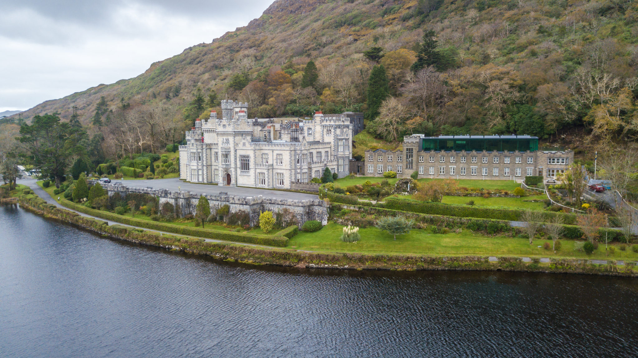 kylemore-abbaye-wild-atlantic-irlande-visite-voyage-chateau