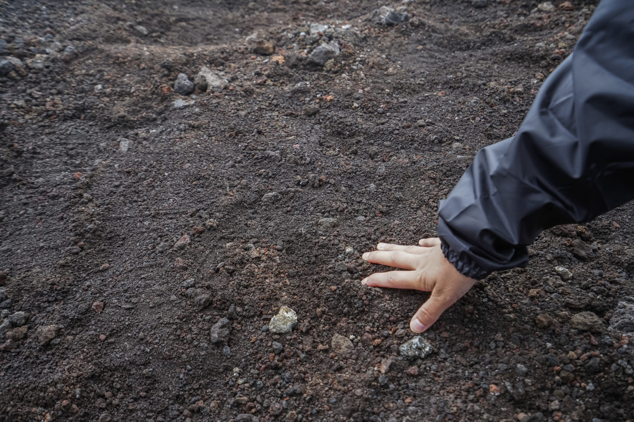 Etna-sicile-volcan-excursion-eruption-roche-catane