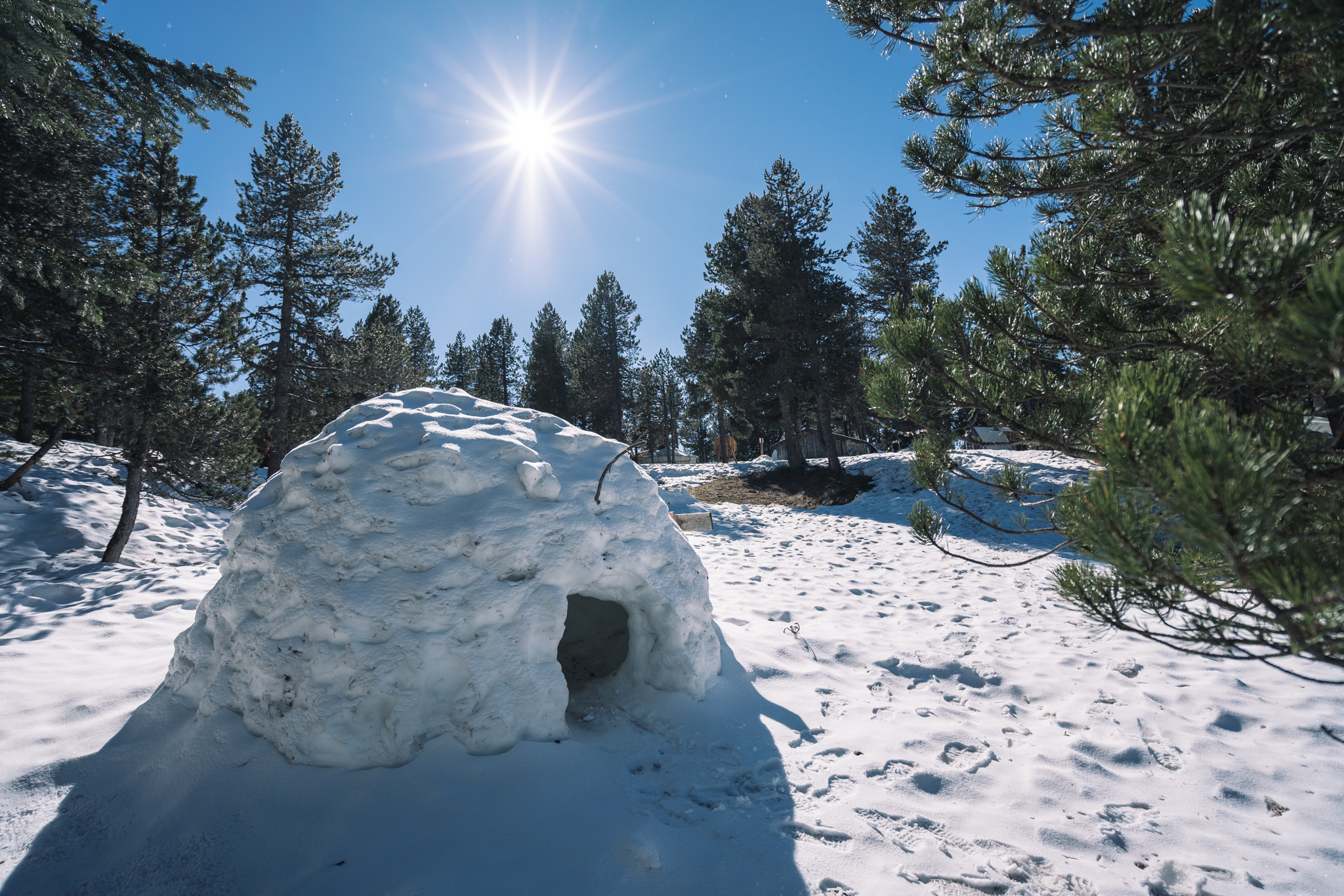 dormir-igloo-ariege-village-angaka