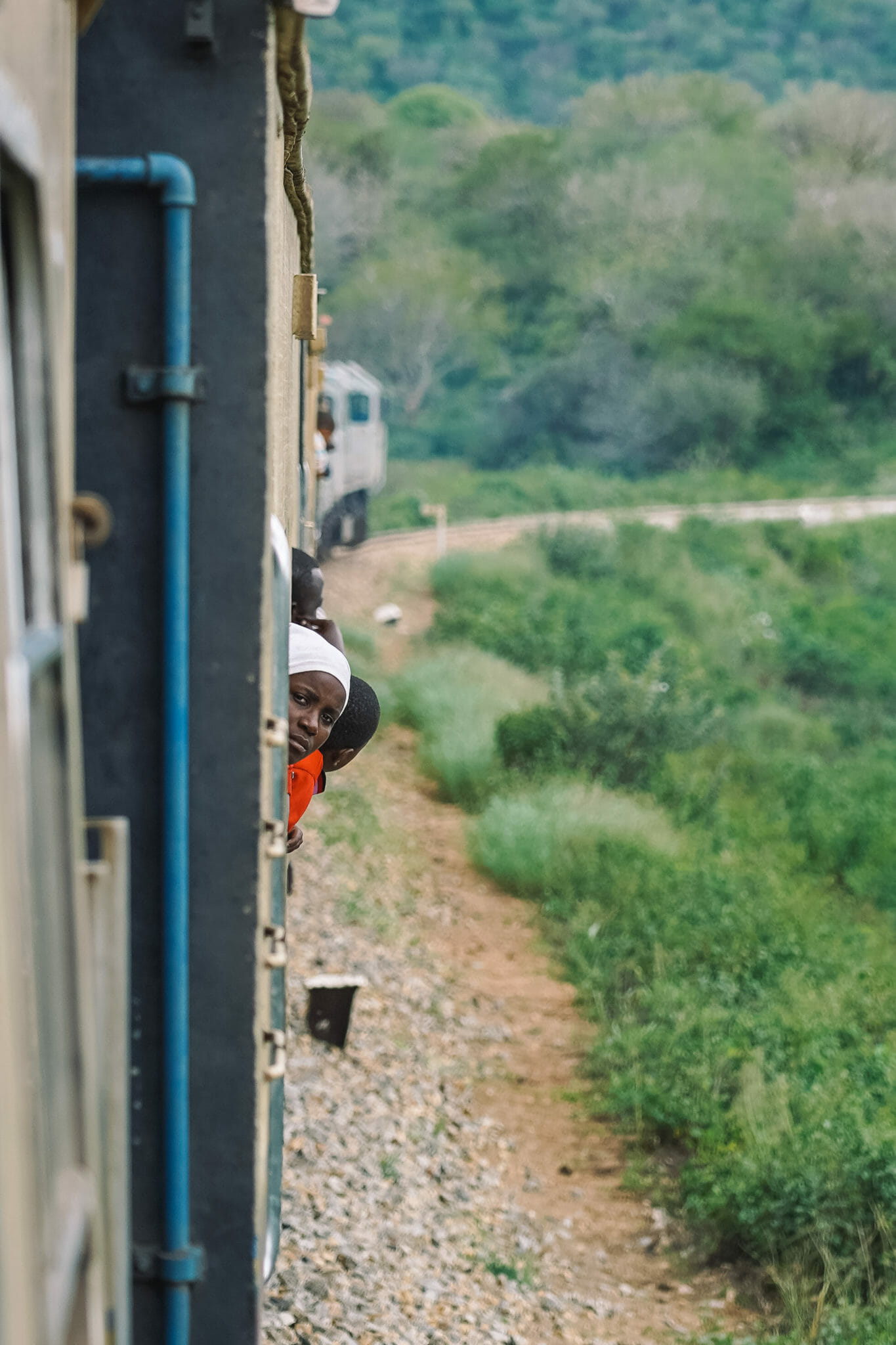 train-tanzanie-voyage-paysage