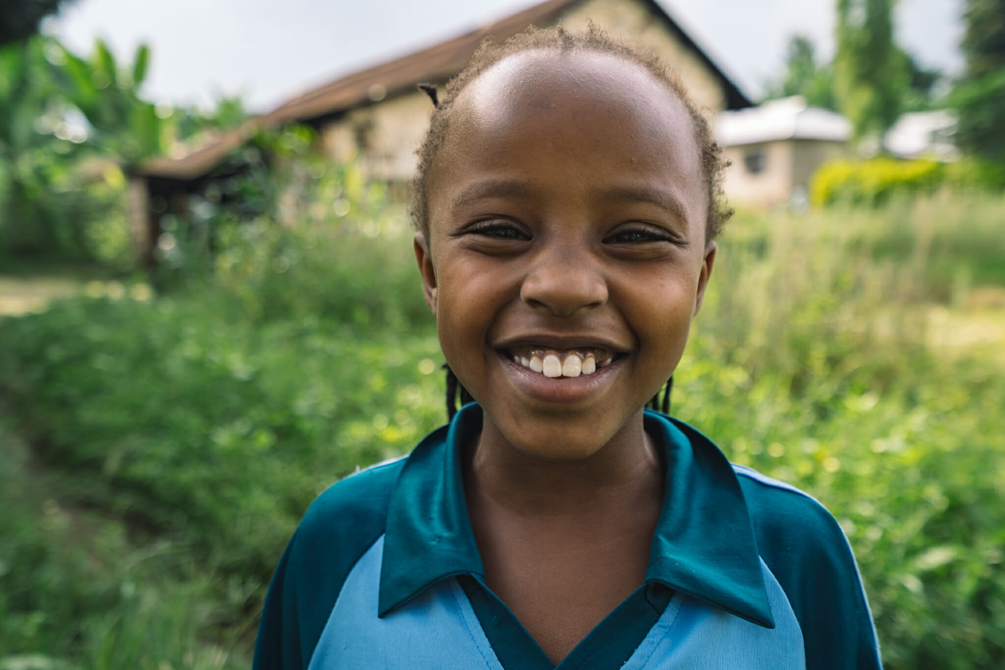 Maya, la fille de Gerald nous accueillant à Arusha