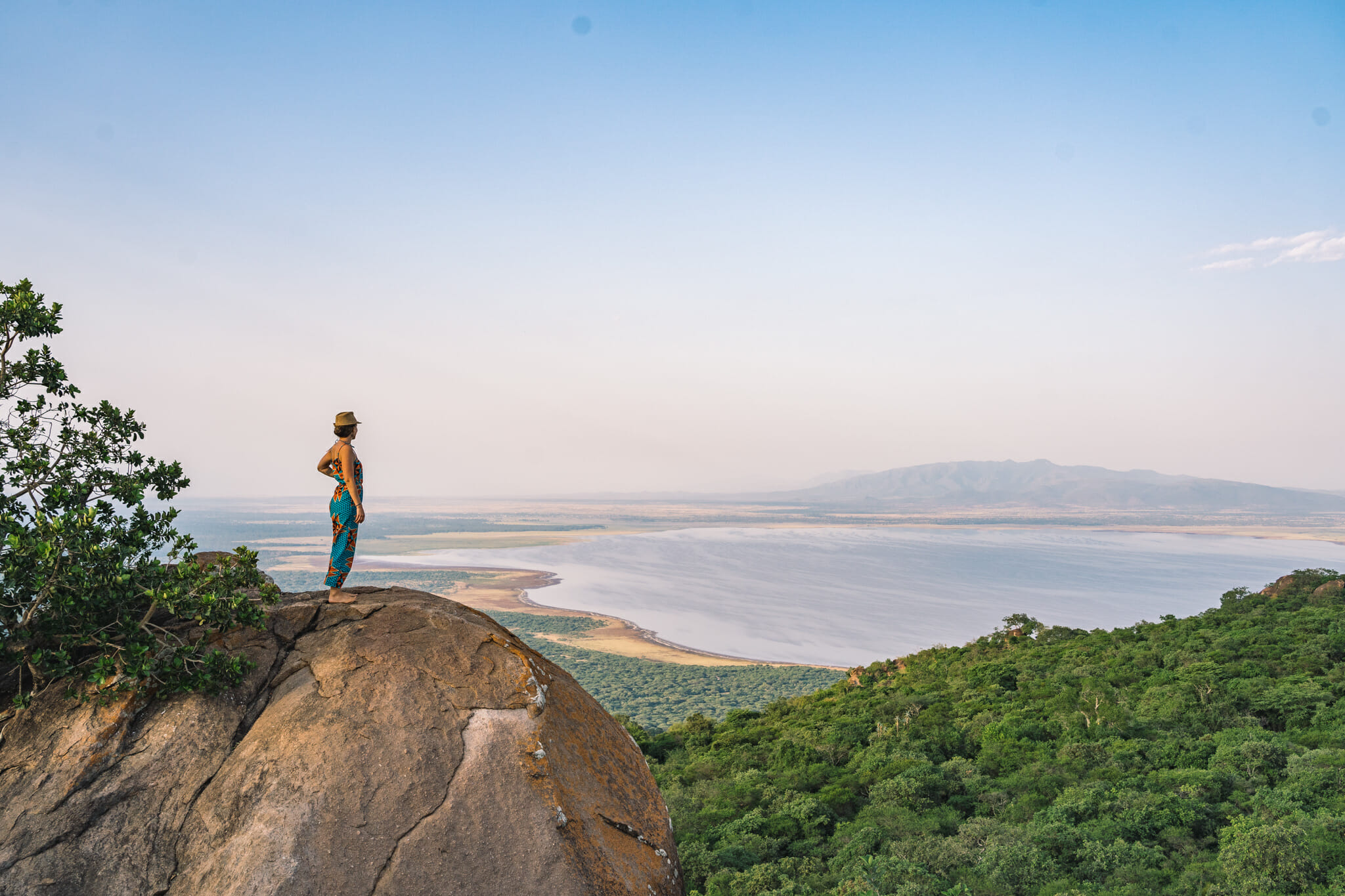 Point de vue sur le lac Manyara lors de l'immersion dans le village d'Endallah en Tanzanie