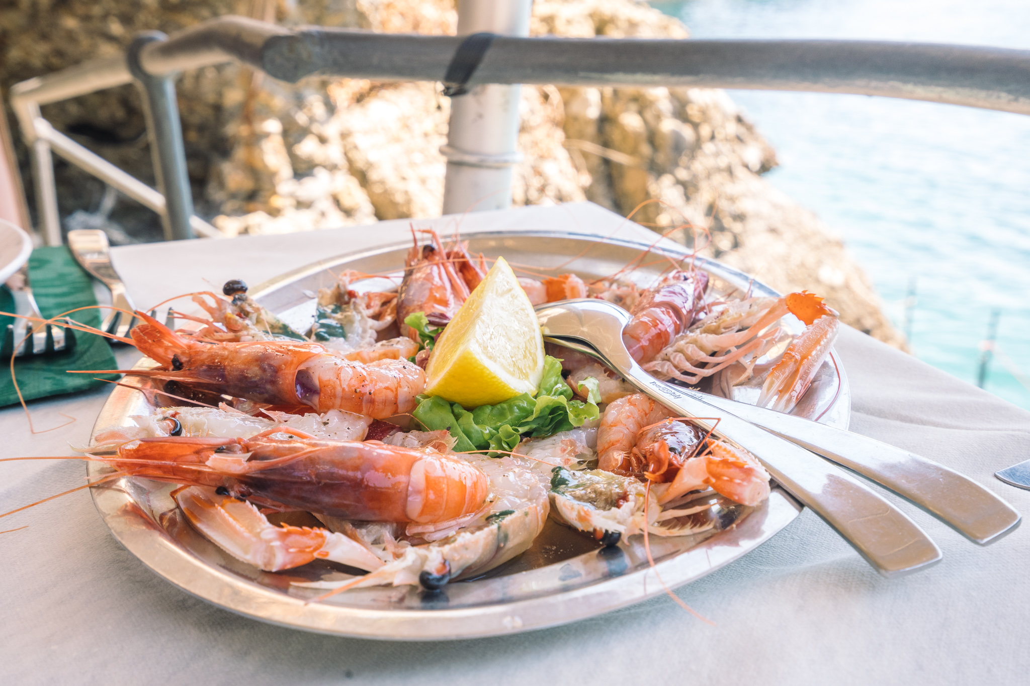 restaurant à san fruttuoso en italie