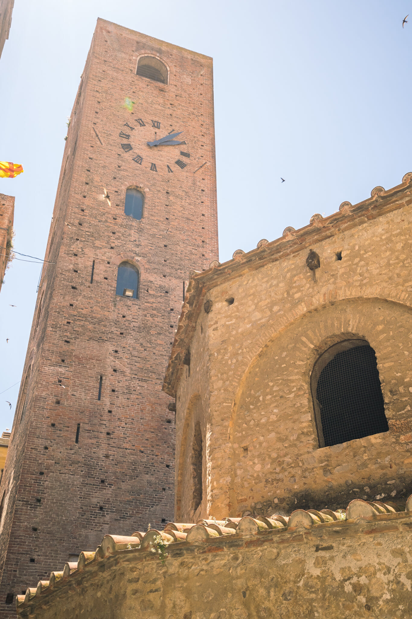 Balade dans les ruelles d'Albenga en Italie du Nord