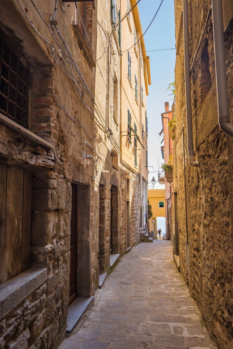 promenade dans le village de Corniglia