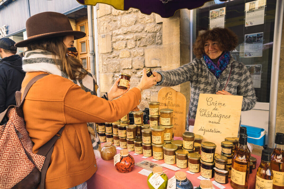 Rencontre avec Marie sur le marché de saint cyprien