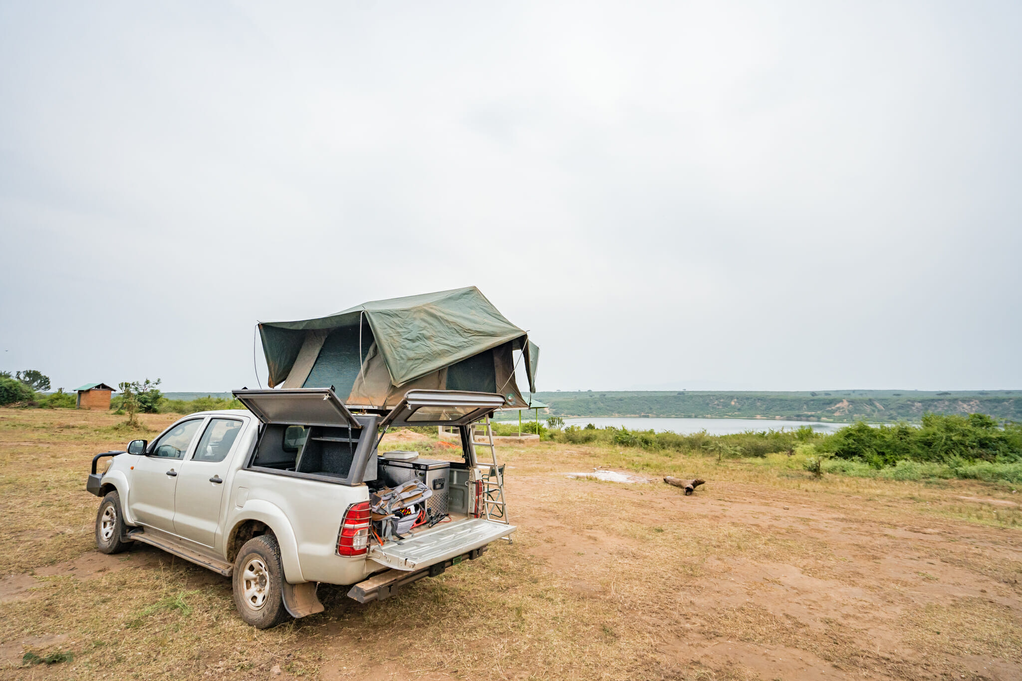 notre voiture de location pour le road trip en ouganda