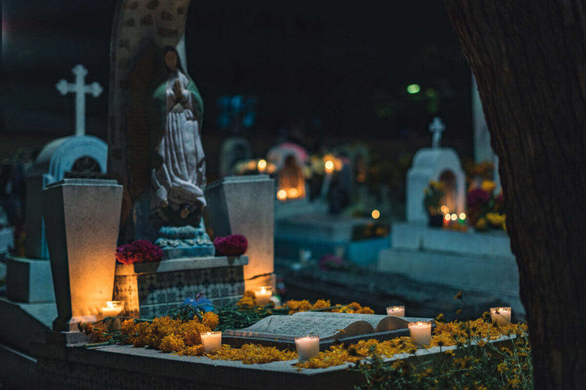 cimetiere pendant el dia de los muertos