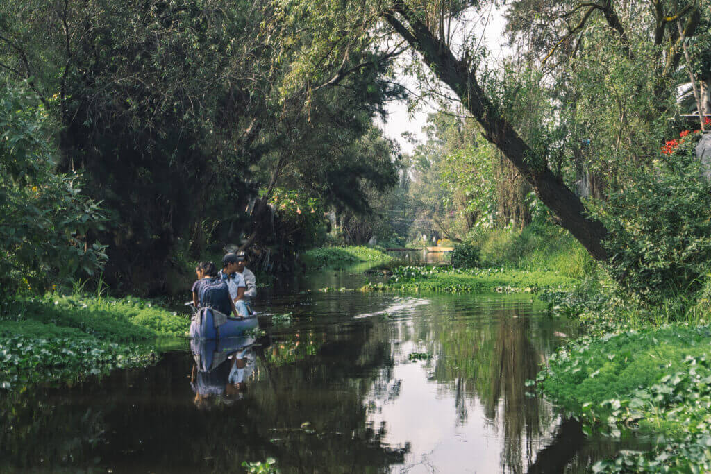 Canaux à Xochimilco, Mexico