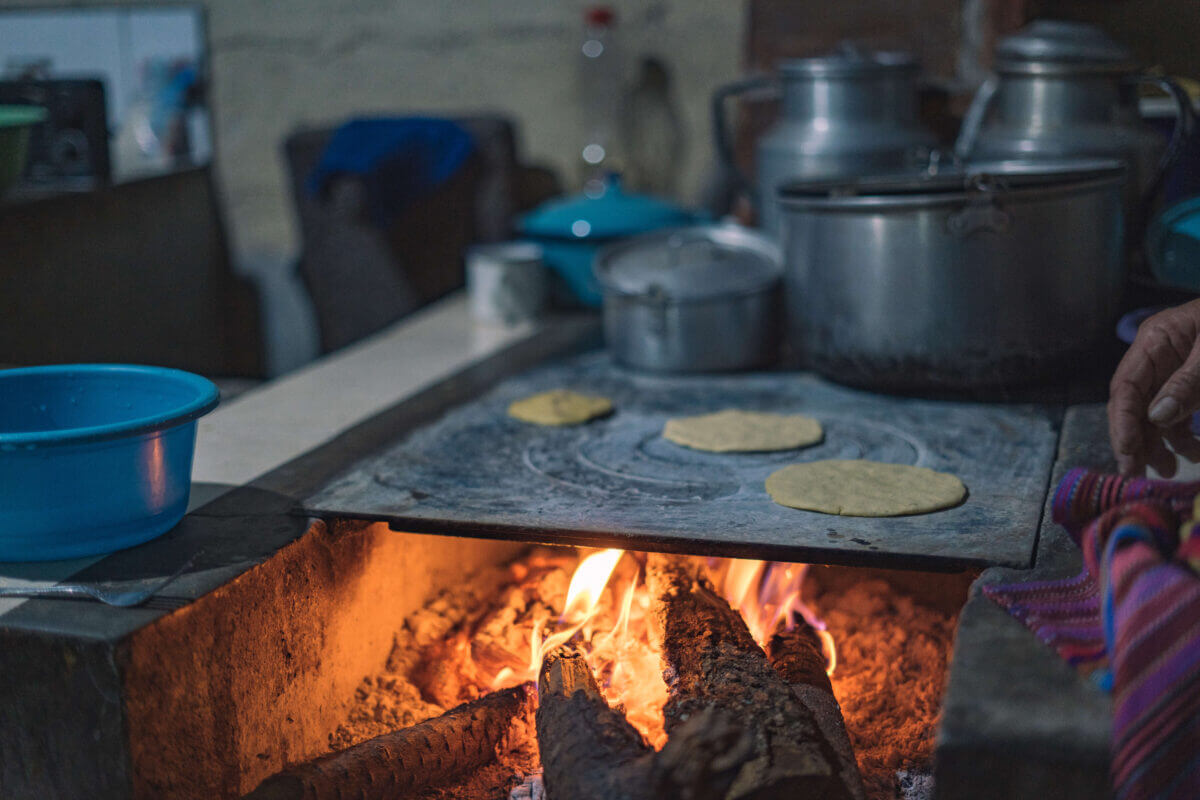 cours de cuisine improvisé au guatemala