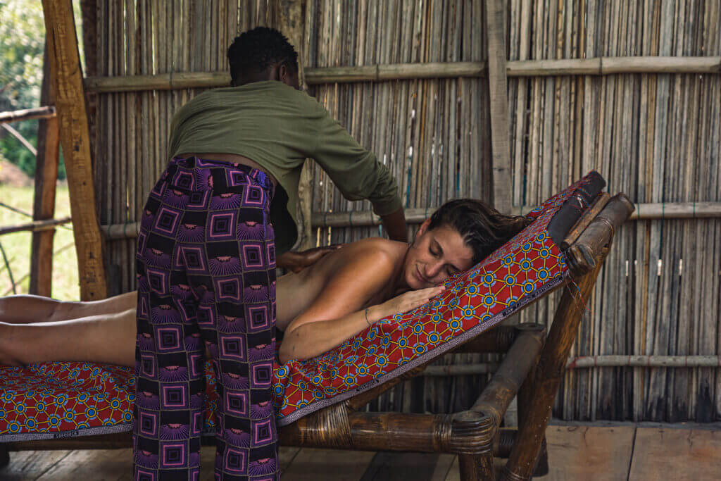 Spa naturel sur l'eau à Gogotinkpon, près du lac Ahémé