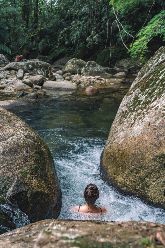 Photo de Maryne dans la rivière