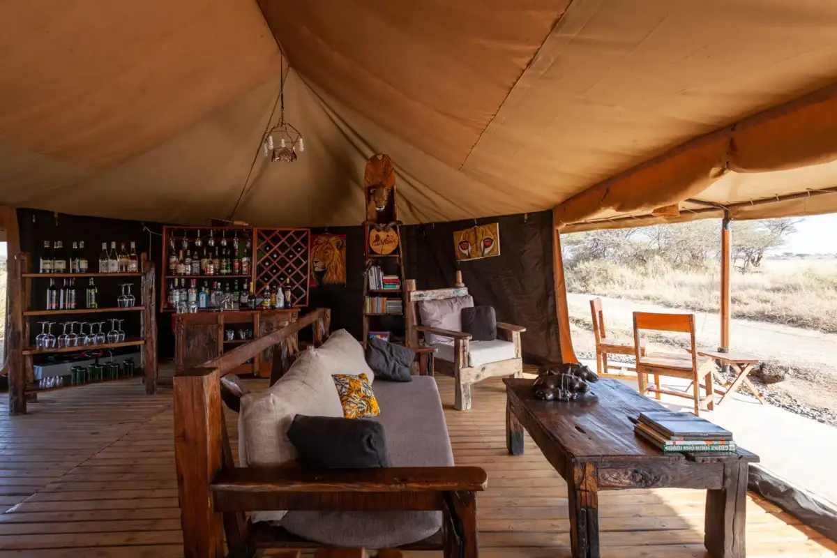 Tente principale du Mawe Camp